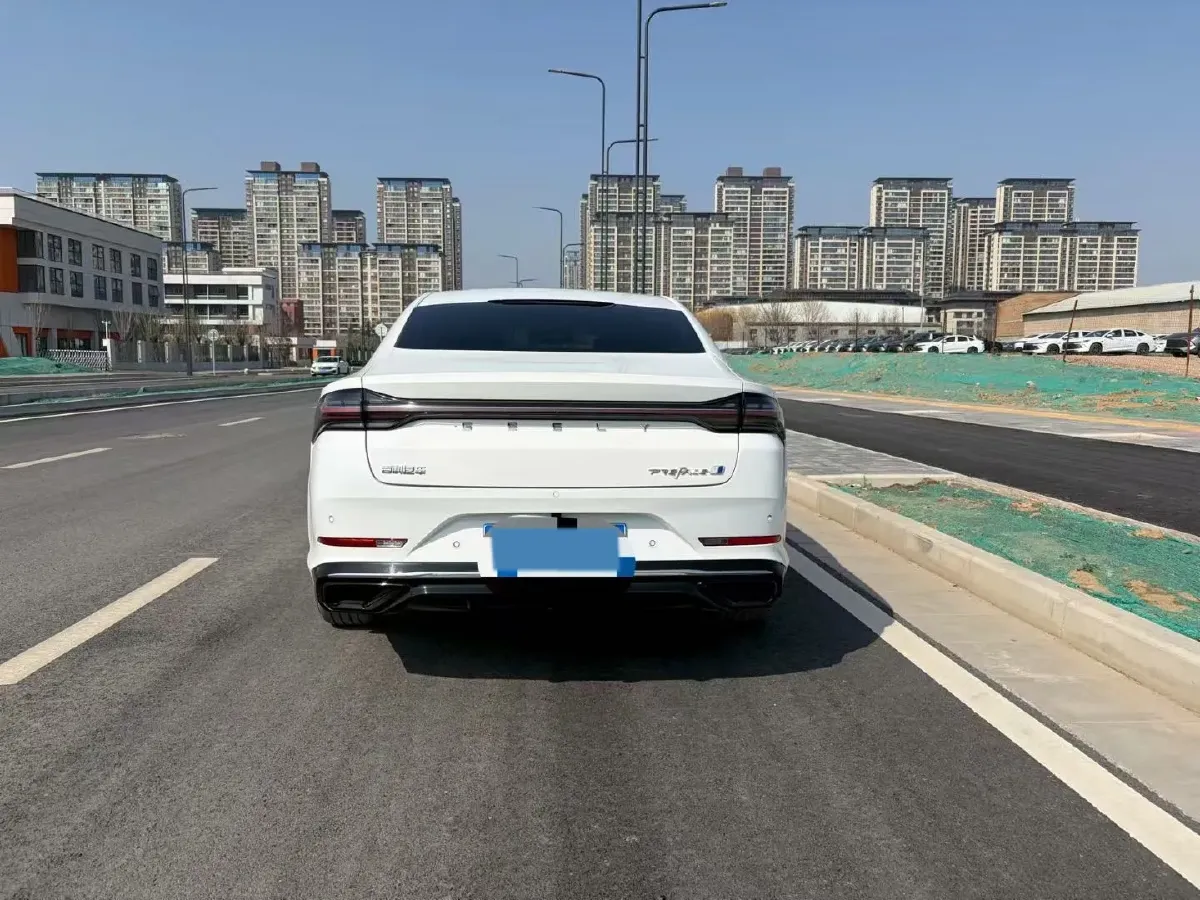 2024 Geely Preface 1.5T 163HP L4 3DHT Hybrid,autocango,china used car exporter,china ev exporter,chinese used car exporter,chinese used ev exporter