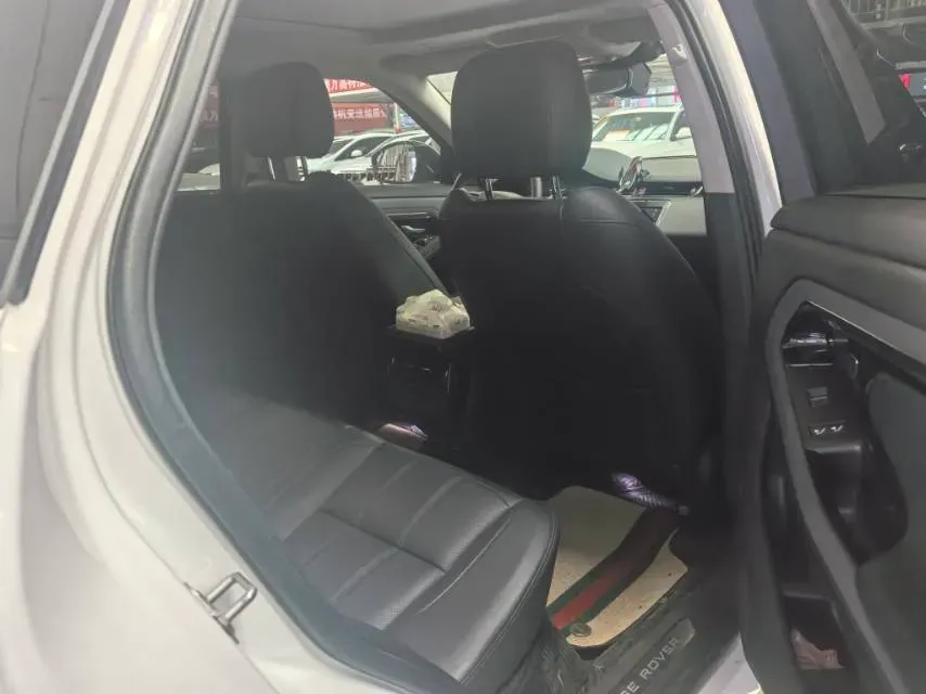 2023 Land Rover Range Rover Evoque 2.0T 200HP L4 9AT,autocango,china used car exporter,china ev exporter,chinese used car exporter,chinese used ev exporter