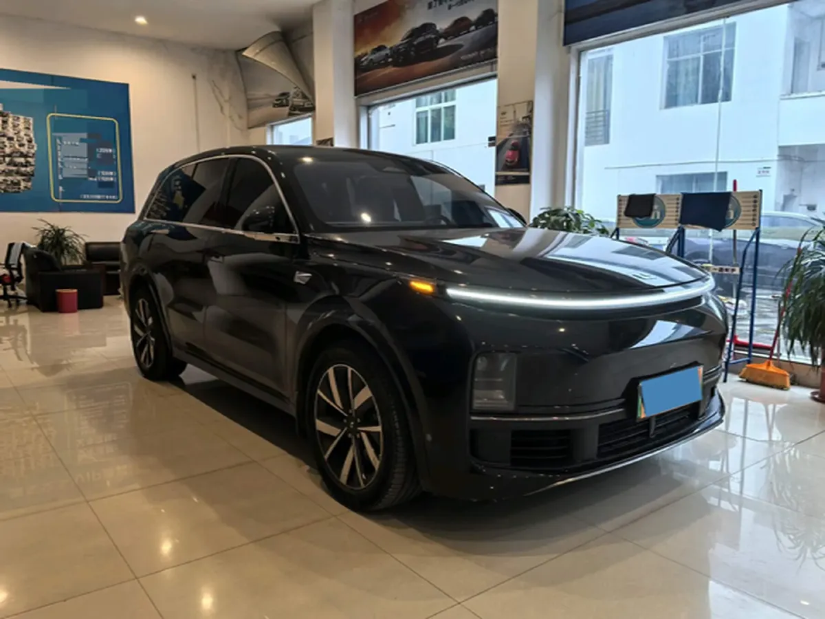 2023 Li L8 Range Extended 154HP REEV 40.9KWH,autocango,china used car exporter,china ev exporter,chinese used car exporter,chinese used ev exporter