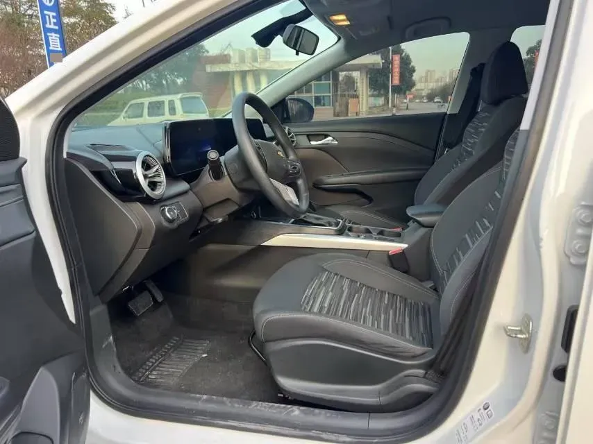 2022 Chevrolet Monza 1.5L 113HP L4 6AT,autocango,china used car exporter,china ev exporter,chinese used car exporter,chinese used ev exporter