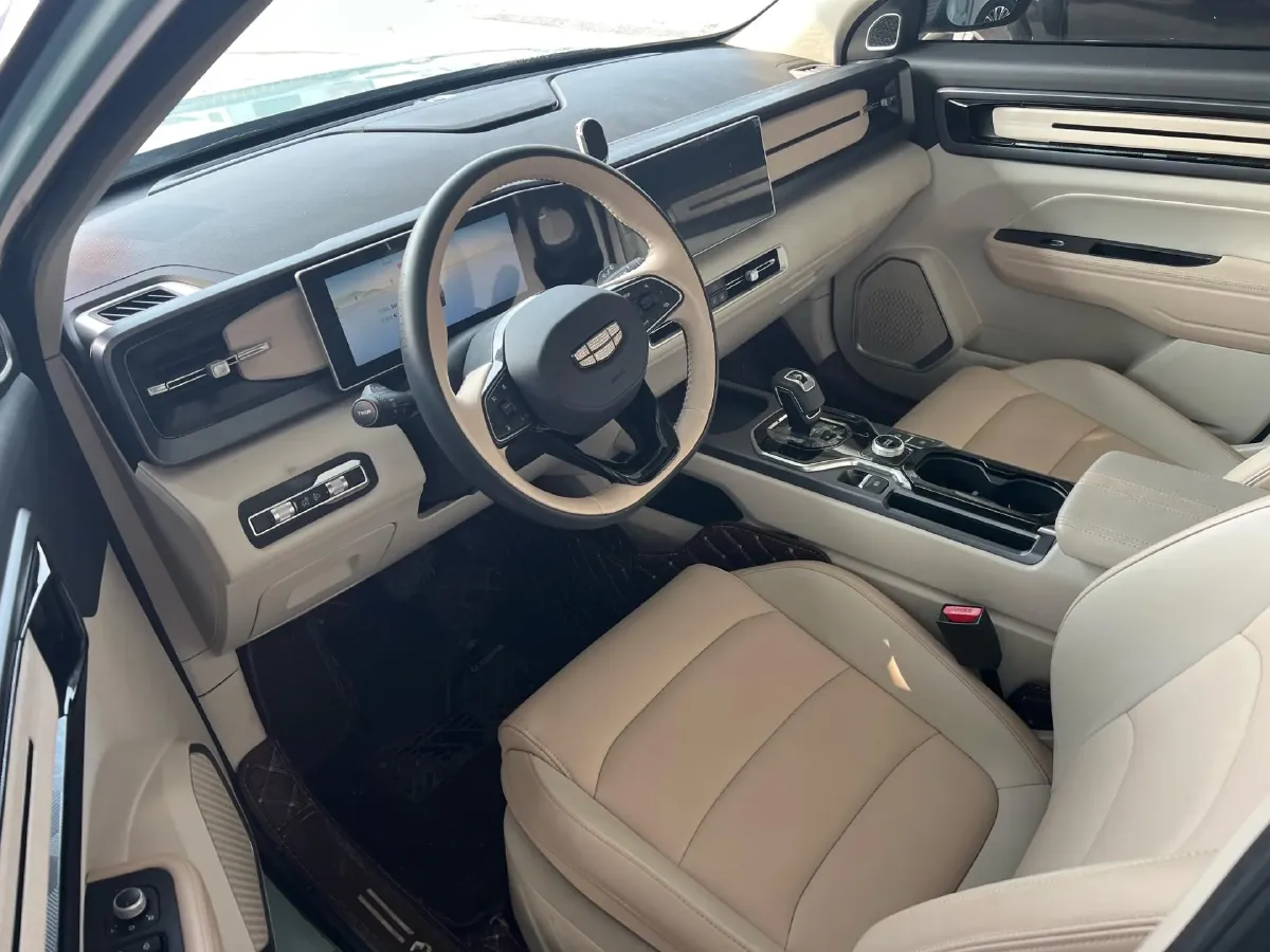 2023 Geely ICON 1.5T 181HP L4 7DCT,autocango,china used car exporter,china ev exporter,chinese used car exporter,chinese used ev exporter