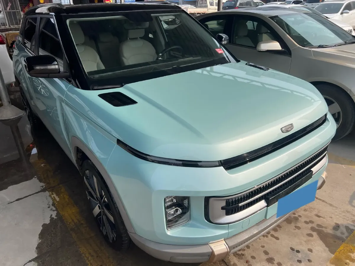 2023 Geely ICON 1.5T 181HP L4 7DCT,autocango,china used car exporter,china ev exporter,chinese used car exporter,chinese used ev exporter