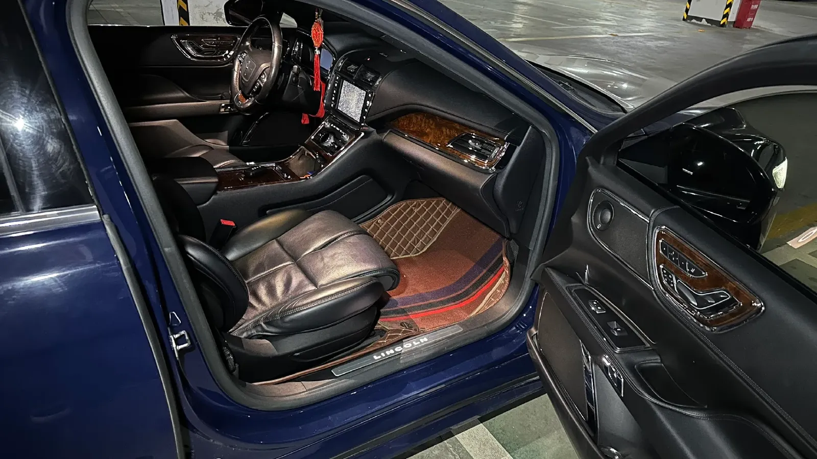 2019 Mercedes-Benz C Class 1.5T 184HP L4 9AT,autocango,china used car exporter,china ev exporter,chinese used car exporter,chinese used ev exporter