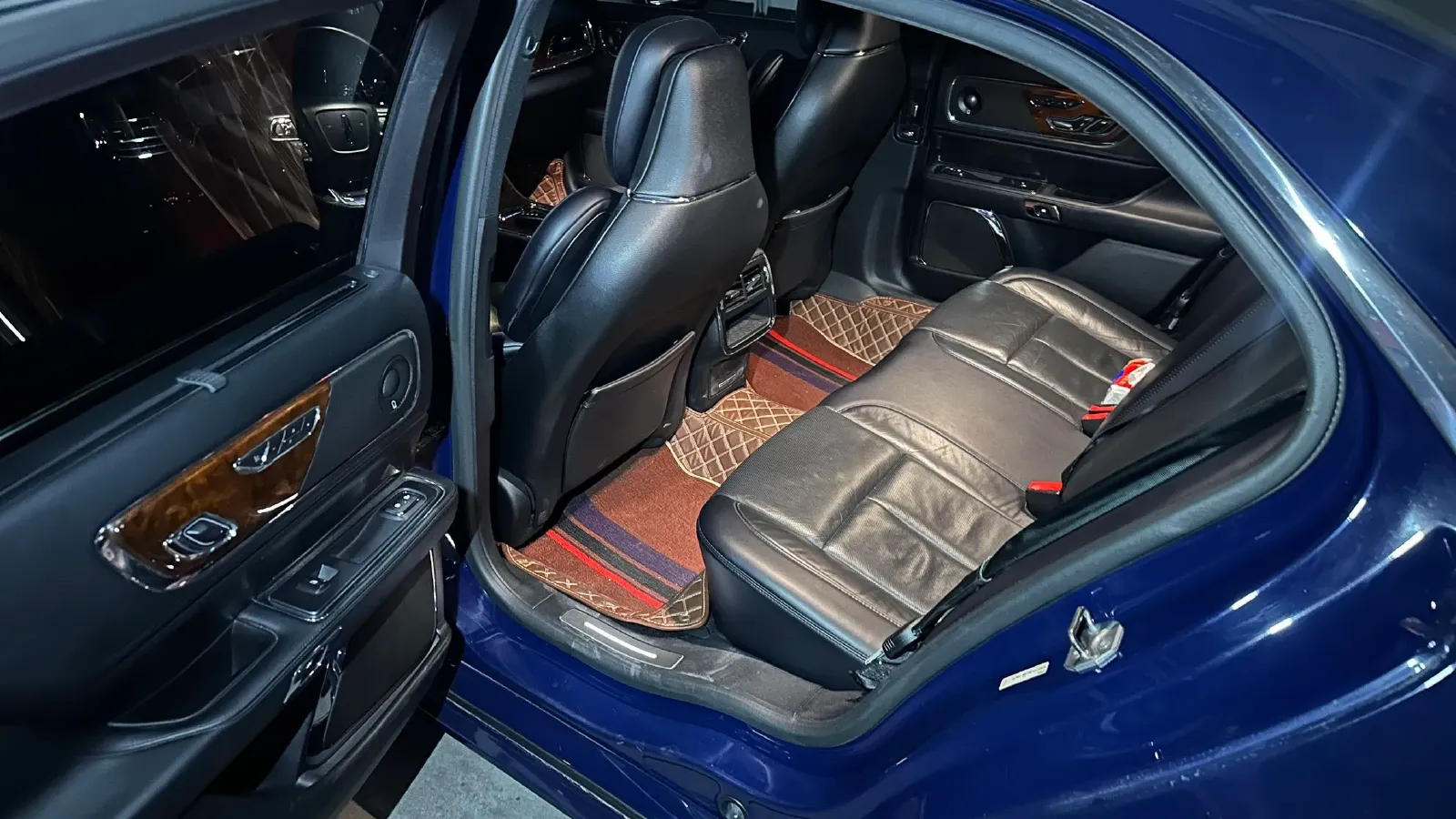 2019 Mercedes-Benz C Class 1.5T 184HP L4 9AT,autocango,china used car exporter,china ev exporter,chinese used car exporter,chinese used ev exporter