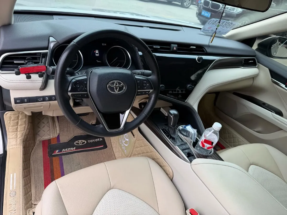 2019 Toyota Camry 2.5L 209HP L4 8AT,autocango,china used car exporter,china ev exporter,chinese used car exporter,chinese used ev exporter