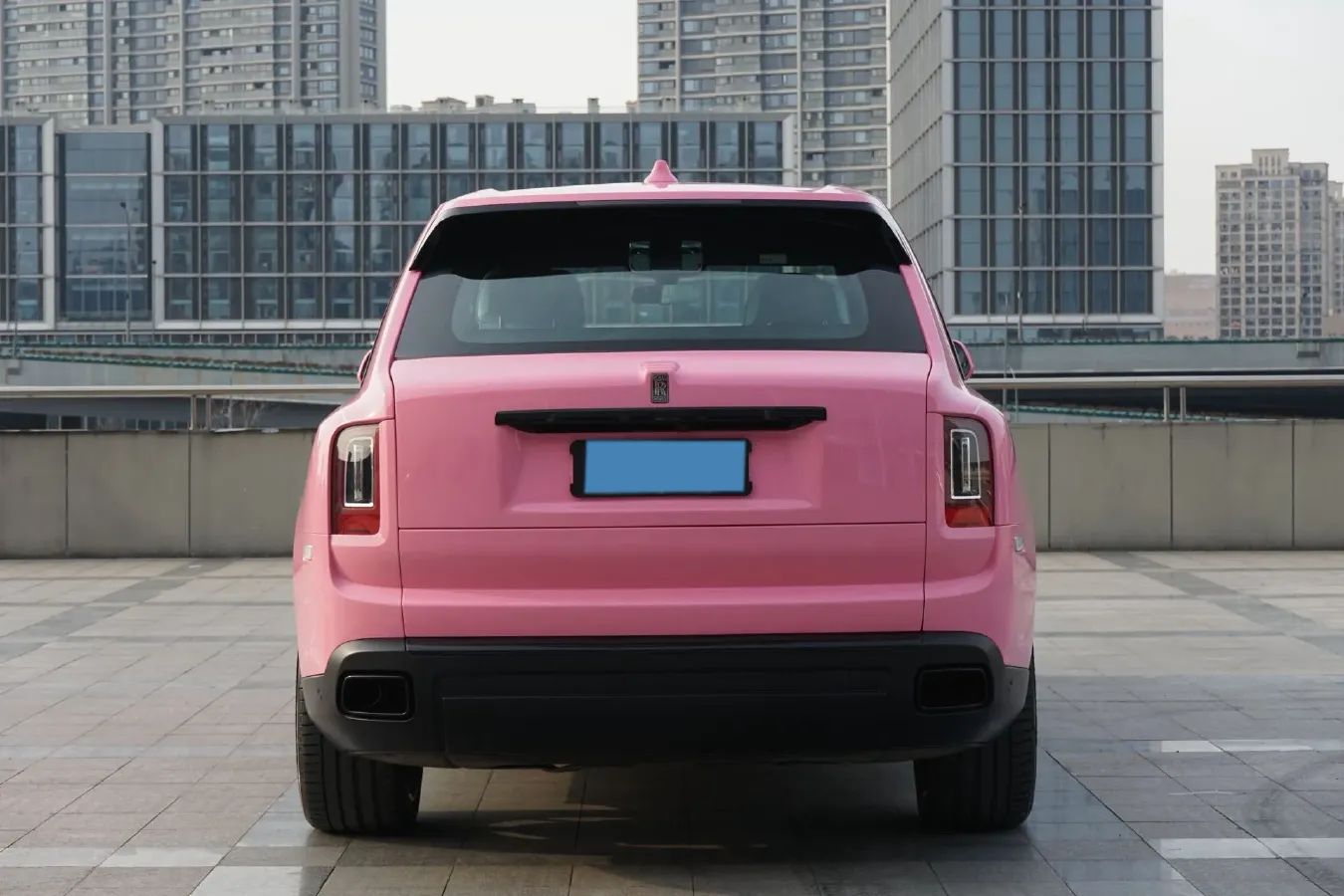 2018 Rolls-Royce Cullinan 6.7T 571HP V12 8AT,autocango,china used car exporter,china ev exporter,chinese used car exporter,chinese used ev exporter