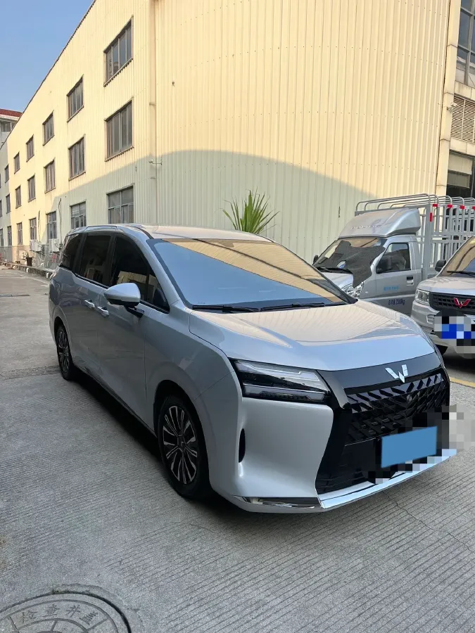 2025 WuLing XingGuang 730 1.5T 177HP L4 CVT,autocango,china used car exporter,china ev exporter,chinese used car exporter,chinese used ev exporter