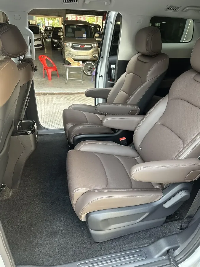 2025 WuLing XingGuang 730 1.5T 177HP L4 CVT,autocango,china used car exporter,china ev exporter,chinese used car exporter,chinese used ev exporter