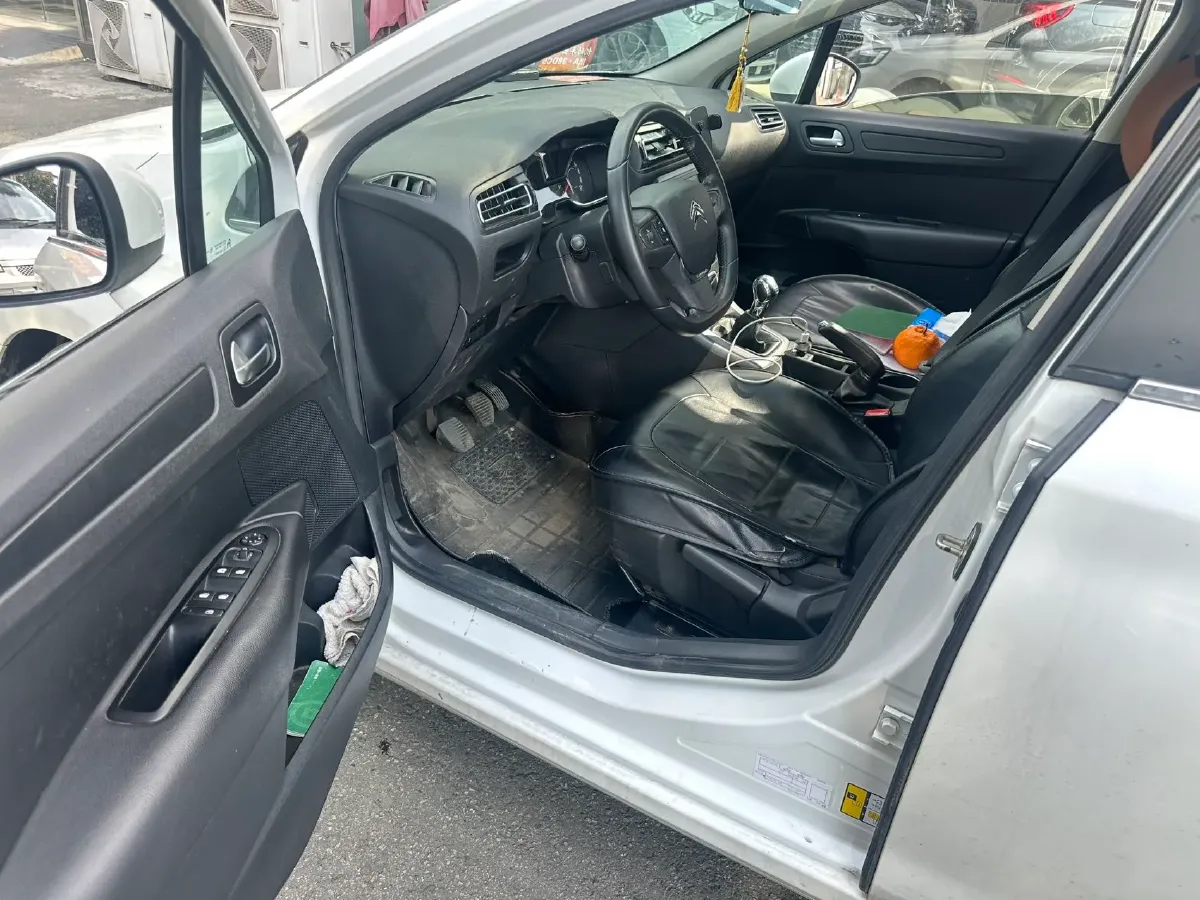 2018 Citroen C4 C-Quatre 1.6L 117HP L4 5MT,autocango,china used car exporter,china ev exporter,chinese used car exporter,chinese used ev exporter