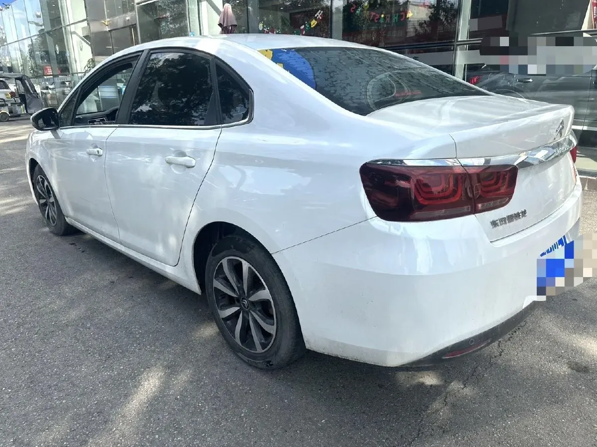 2018 Citroen C4 C-Quatre 1.6L 117HP L4 5MT,autocango,china used car exporter,china ev exporter,chinese used car exporter,chinese used ev exporter