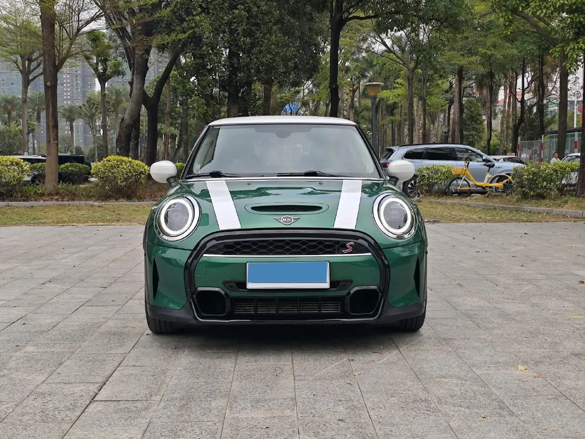 2022 MINI MINI 2.0T 192HP L4 7DCT,autocango,china used car exporter,china ev exporter,chinese used car exporter,chinese used ev exporter