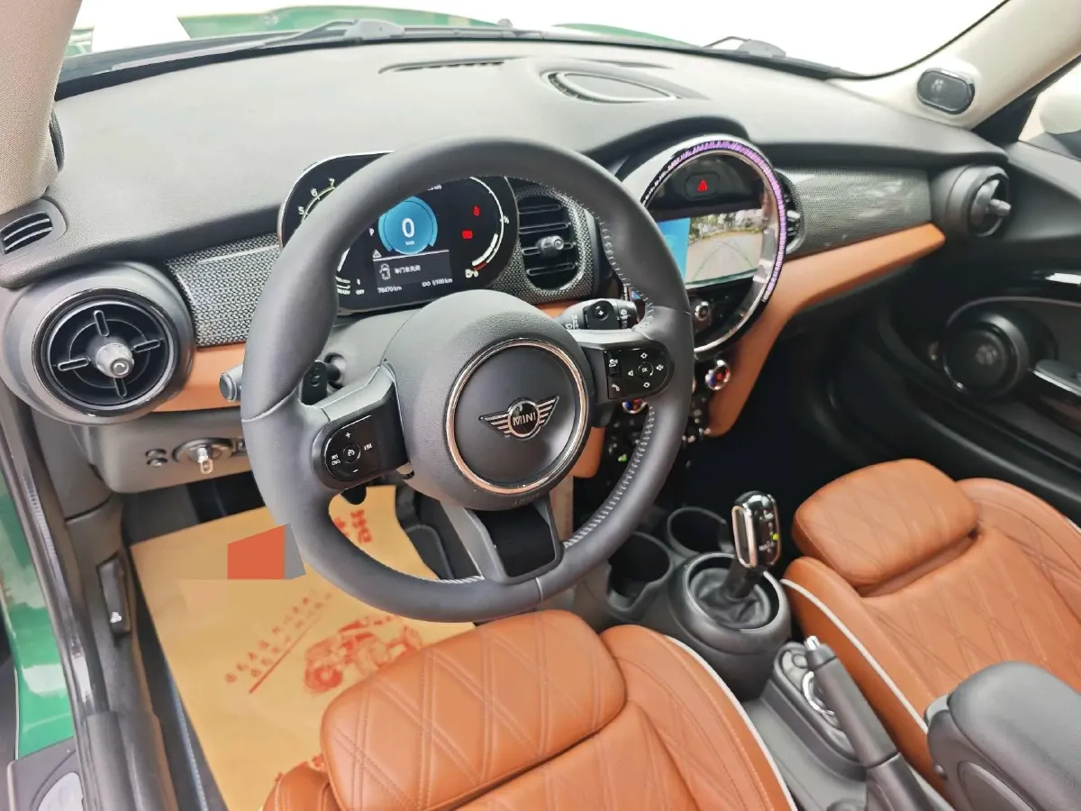 2022 MINI MINI 2.0T 192HP L4 7DCT,autocango,china used car exporter,china ev exporter,chinese used car exporter,chinese used ev exporter