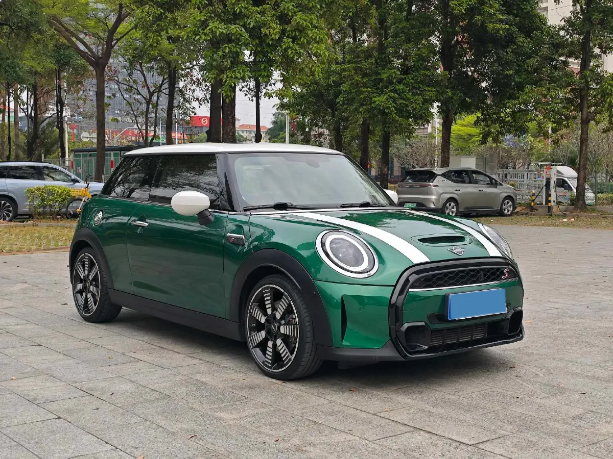 2022 MINI MINI 2.0T 192HP L4 7DCT,autocango,china used car exporter,china ev exporter,chinese used car exporter,chinese used ev exporter