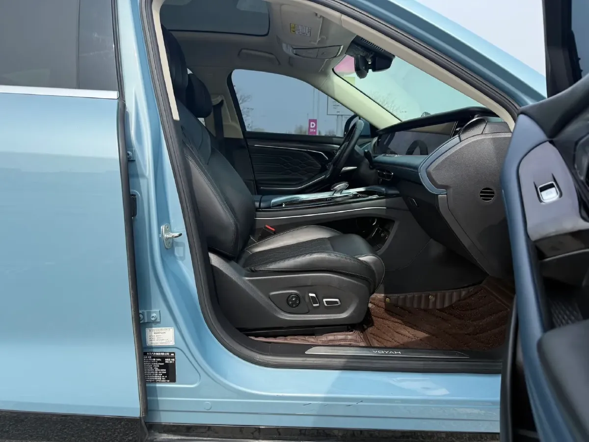 2021 Voyah FREE Range Extended 109HP REEV 33KWH,autocango,china used car exporter,china ev exporter,chinese used car exporter,chinese used ev exporter