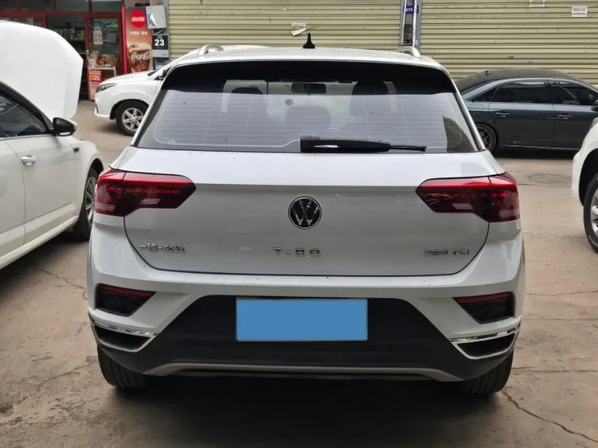2022 Volkswagen T-Roc 1.4T 150HP L4 7DCT,autocango,china used car exporter,china ev exporter,chinese used car exporter,chinese used ev exporter