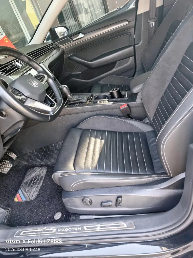 2020 Volkswagen Magotan 2.0T 186HP L4 7DCT,autocango,china used car exporter,china ev exporter,chinese used car exporter,chinese used ev exporter
