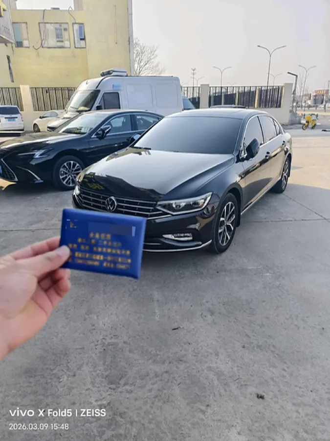 2020 Volkswagen Magotan 2.0T 186HP L4 7DCT,autocango,china used car exporter,china ev exporter,chinese used car exporter,chinese used ev exporter