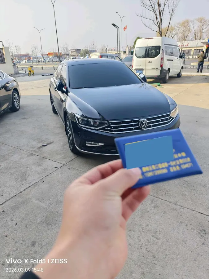 2020 Volkswagen Magotan 2.0T 186HP L4 7DCT,autocango,china used car exporter,china ev exporter,chinese used car exporter,chinese used ev exporter