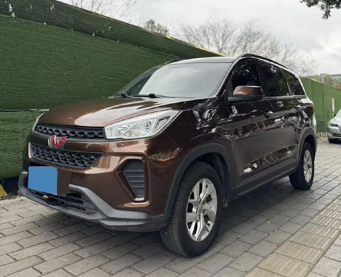 2019 WuLing HongGuang S3 1.5L 99HP L4 6MT,autocango,china used car exporter,china ev exporter,chinese used car exporter,chinese used ev exporter
