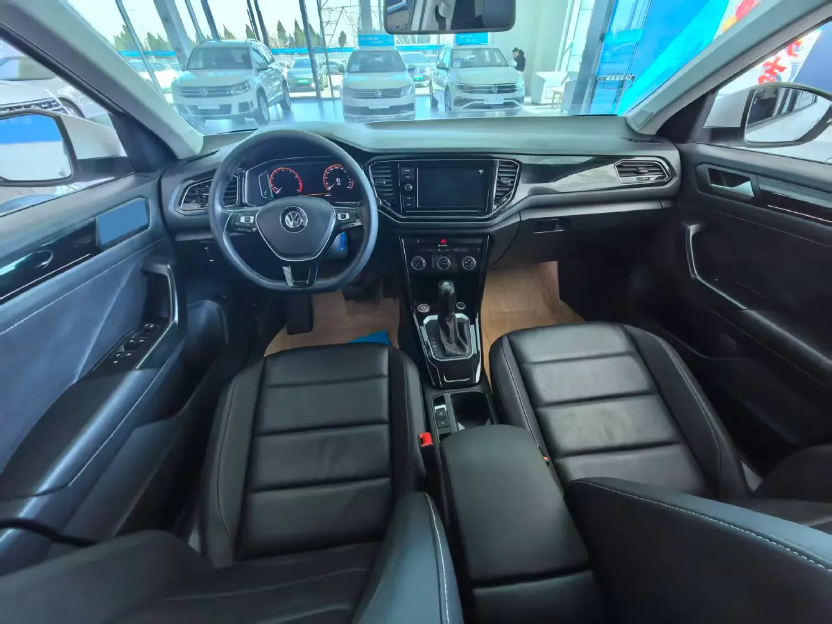 2019 Volkswagen T-Roc 1.4T 150HP L4 7DCT,autocango,china used car exporter,china ev exporter,chinese used car exporter,chinese used ev exporter