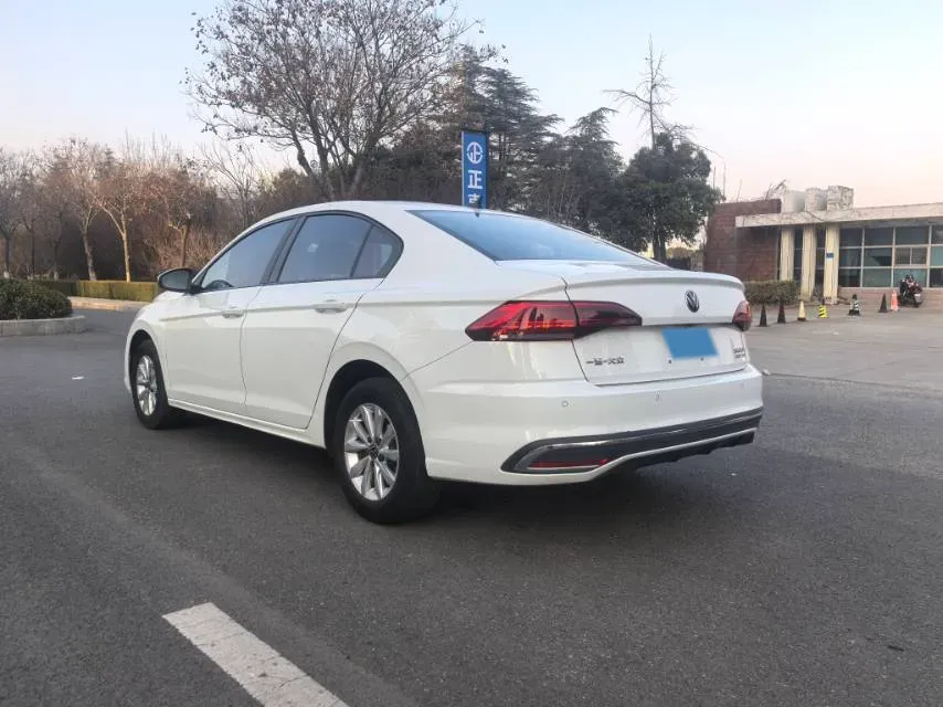 2024 Volkswagen Bora 1.2T 116HP L4 7DCT,autocango,china used car exporter,china ev exporter,chinese used car exporter,chinese used ev exporter