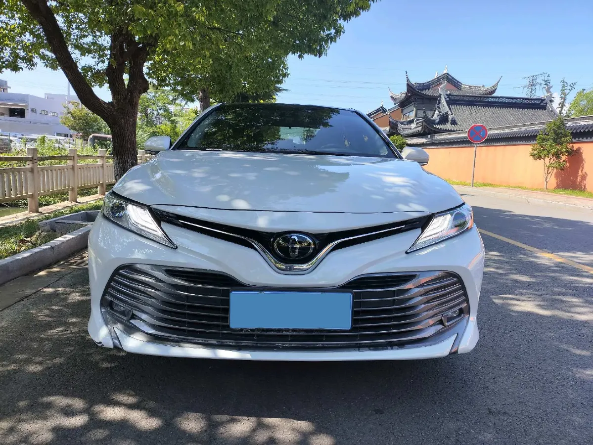 2019 Toyota Camry 2.5L 209HP L4 8AT,autocango,china used car exporter,china ev exporter,chinese used car exporter,chinese used ev exporter