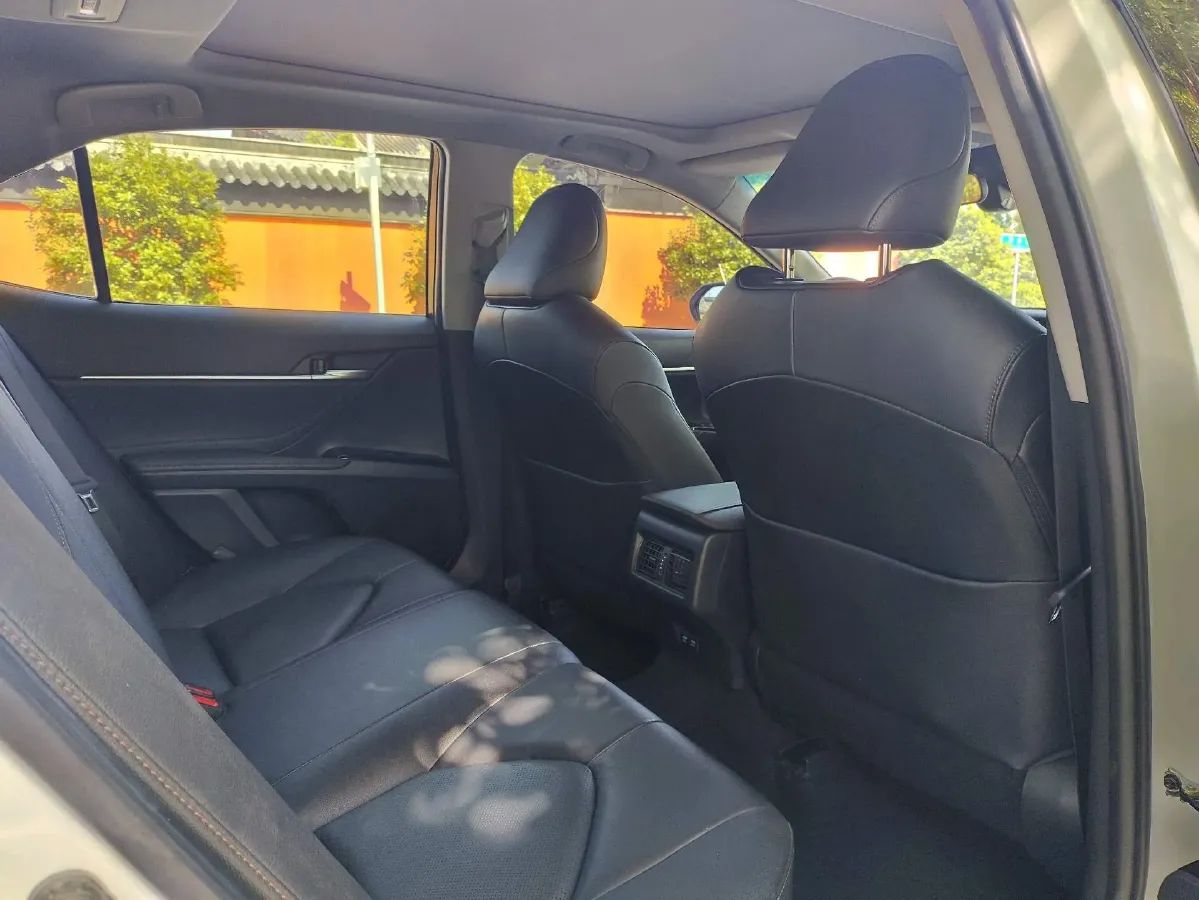 2019 Toyota Camry 2.5L 209HP L4 8AT,autocango,china used car exporter,china ev exporter,chinese used car exporter,chinese used ev exporter