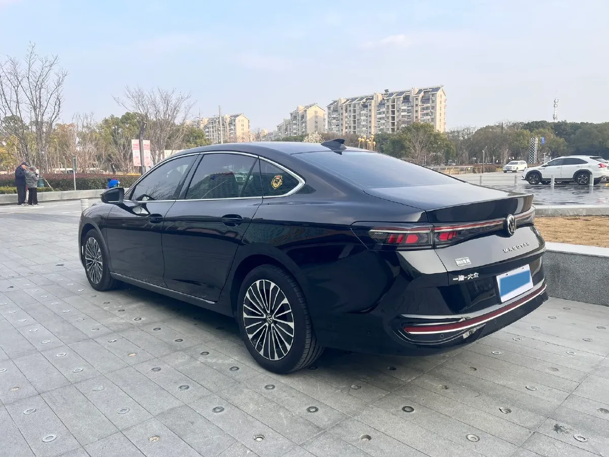 2024 Volkswagen Magotan 2.0T 220HP L4 7DCT,autocango,china used car exporter,china ev exporter,chinese used car exporter,chinese used ev exporter