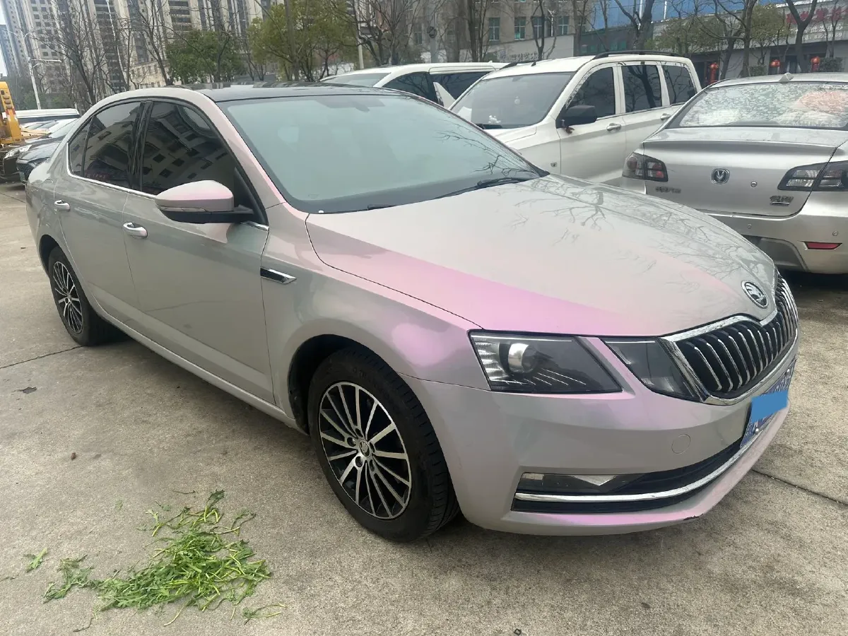 2019 Skoda Octavia 1.5L 116HP L4 6AT,autocango,china used car exporter,china ev exporter,chinese used car exporter,chinese used ev exporter