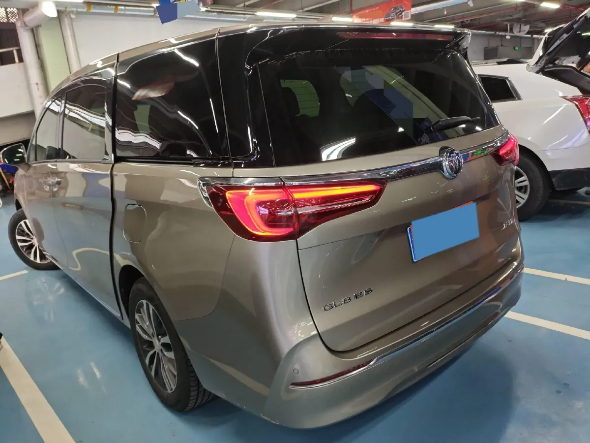 2023 Buick GL8 2.0T 237HP L4 9AT,autocango,china used car exporter,china ev exporter,chinese used car exporter,chinese used ev exporter