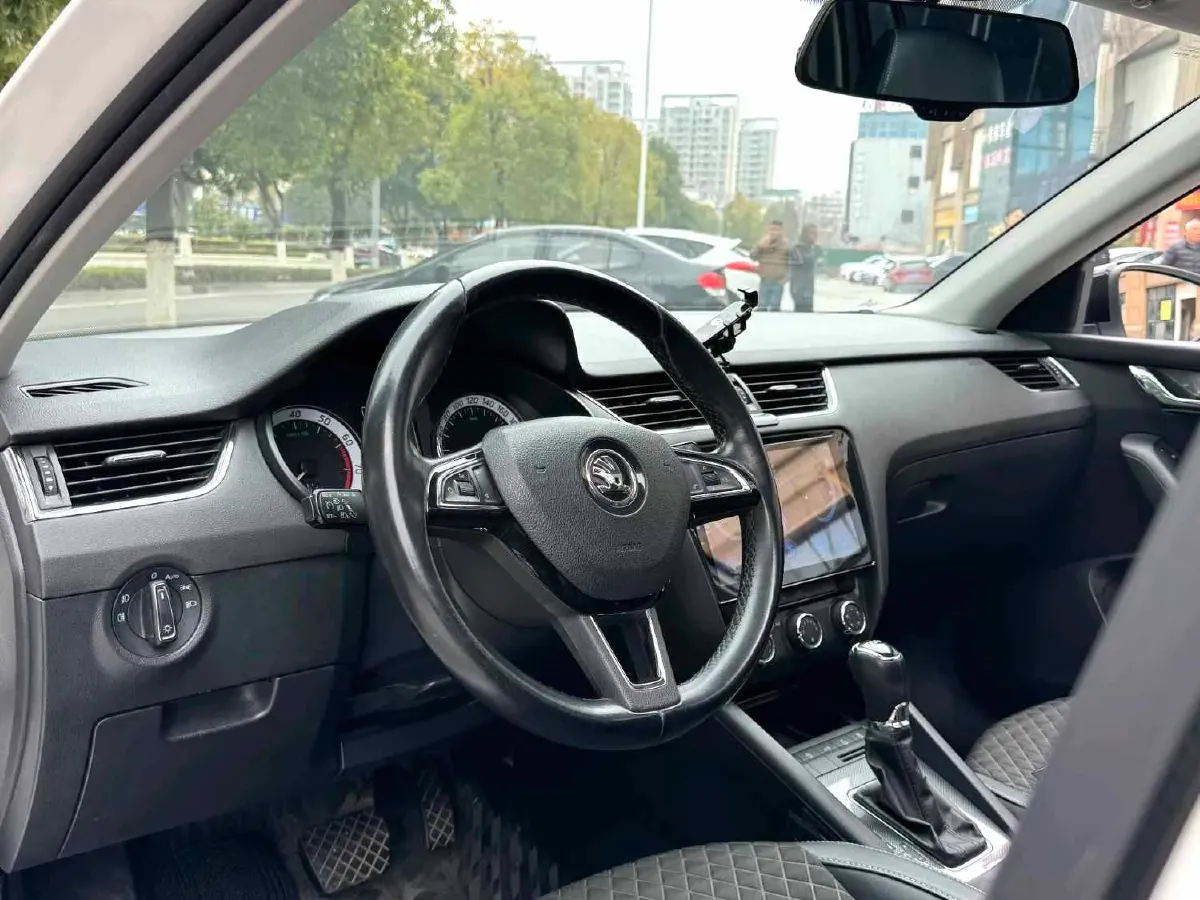 2018 Skoda Octavia 1.4T 150HP L4 7DCT,autocango,china used car exporter,china ev exporter,chinese used car exporter,chinese used ev exporter