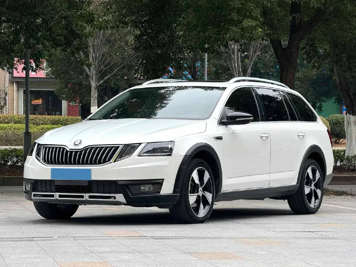 2018 Skoda Octavia 1.4T 150HP L4 7DCT,autocango,china used car exporter,china ev exporter,chinese used car exporter,chinese used ev exporter