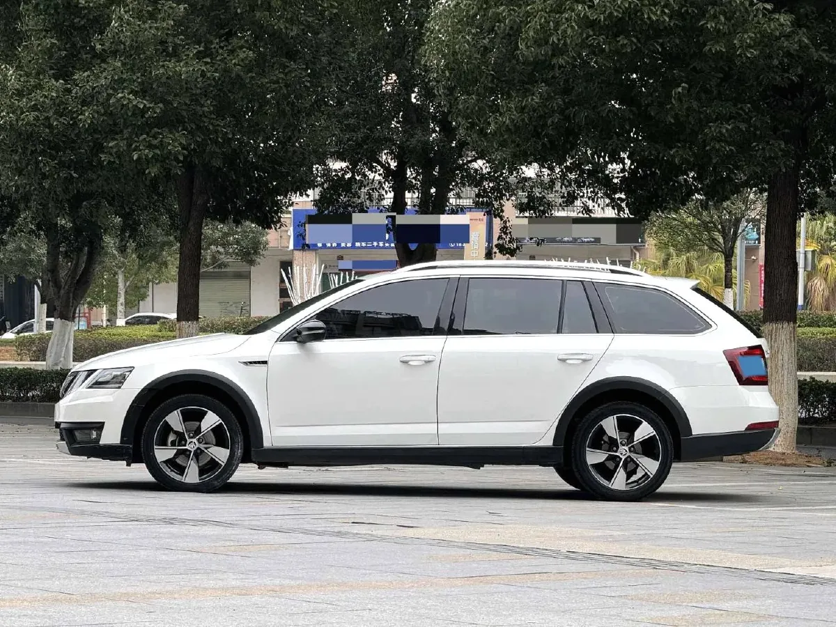 2018 Skoda Octavia 1.4T 150HP L4 7DCT,autocango,china used car exporter,china ev exporter,chinese used car exporter,chinese used ev exporter