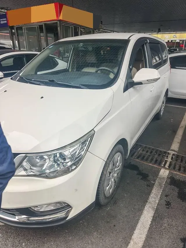 2019 WuLing HongGuang 1.5L 99HP L4 6MT,autocango,china used car exporter,china ev exporter,chinese used car exporter,chinese used ev exporter