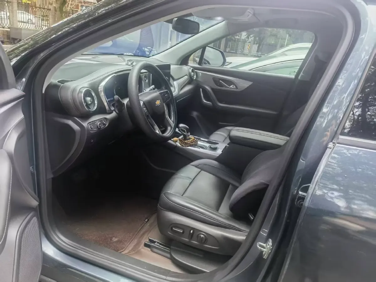 2020 Chevrolet Blazer 2.0T 237HP L4 9AT,autocango,china used car exporter,china ev exporter,chinese used car exporter,chinese used ev exporter