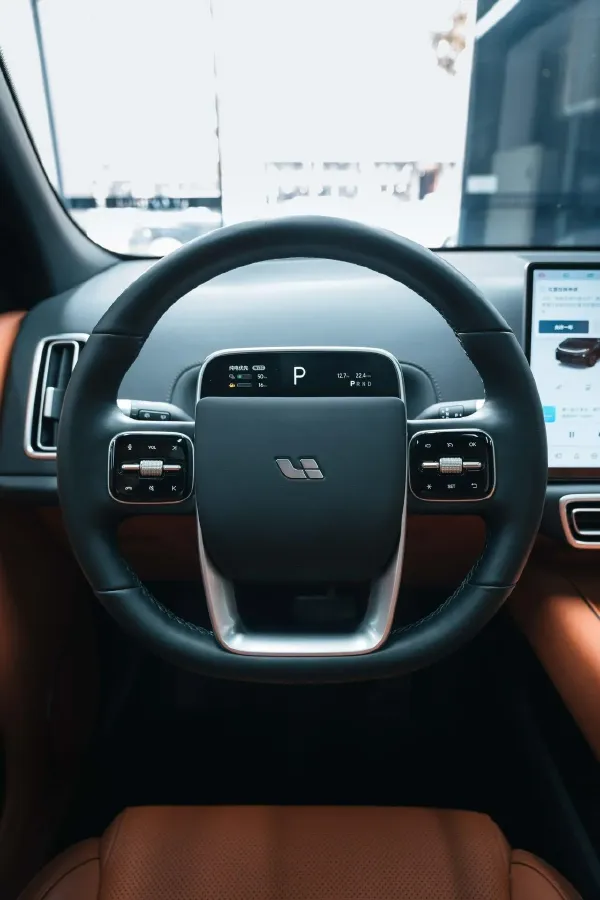 2024 Li L7 Range Extended 154HP REEV 42.8KWH,autocango,china used car exporter,china ev exporter,chinese used car exporter,chinese used ev exporter