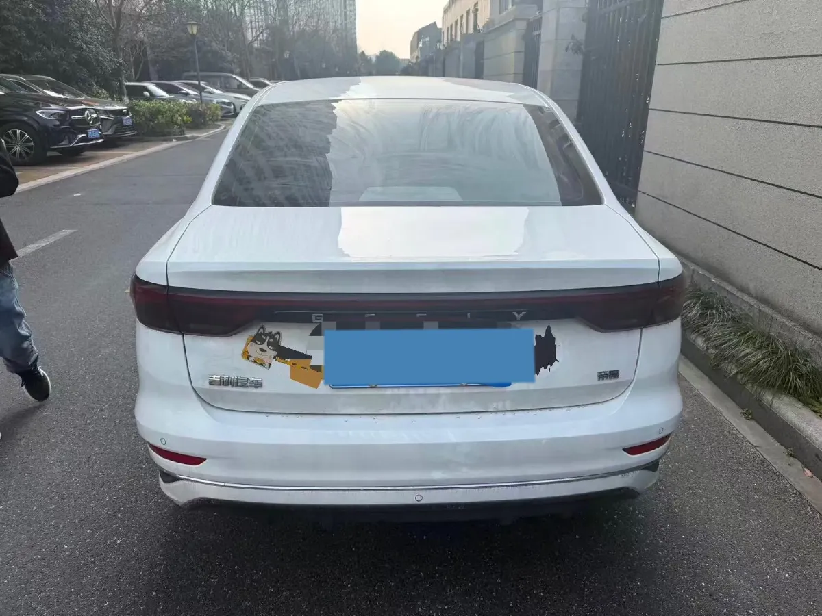 2025 Geely Emgrand 1.5L 127HP L4 CVT,autocango,china used car exporter,china ev exporter,chinese used car exporter,chinese used ev exporter