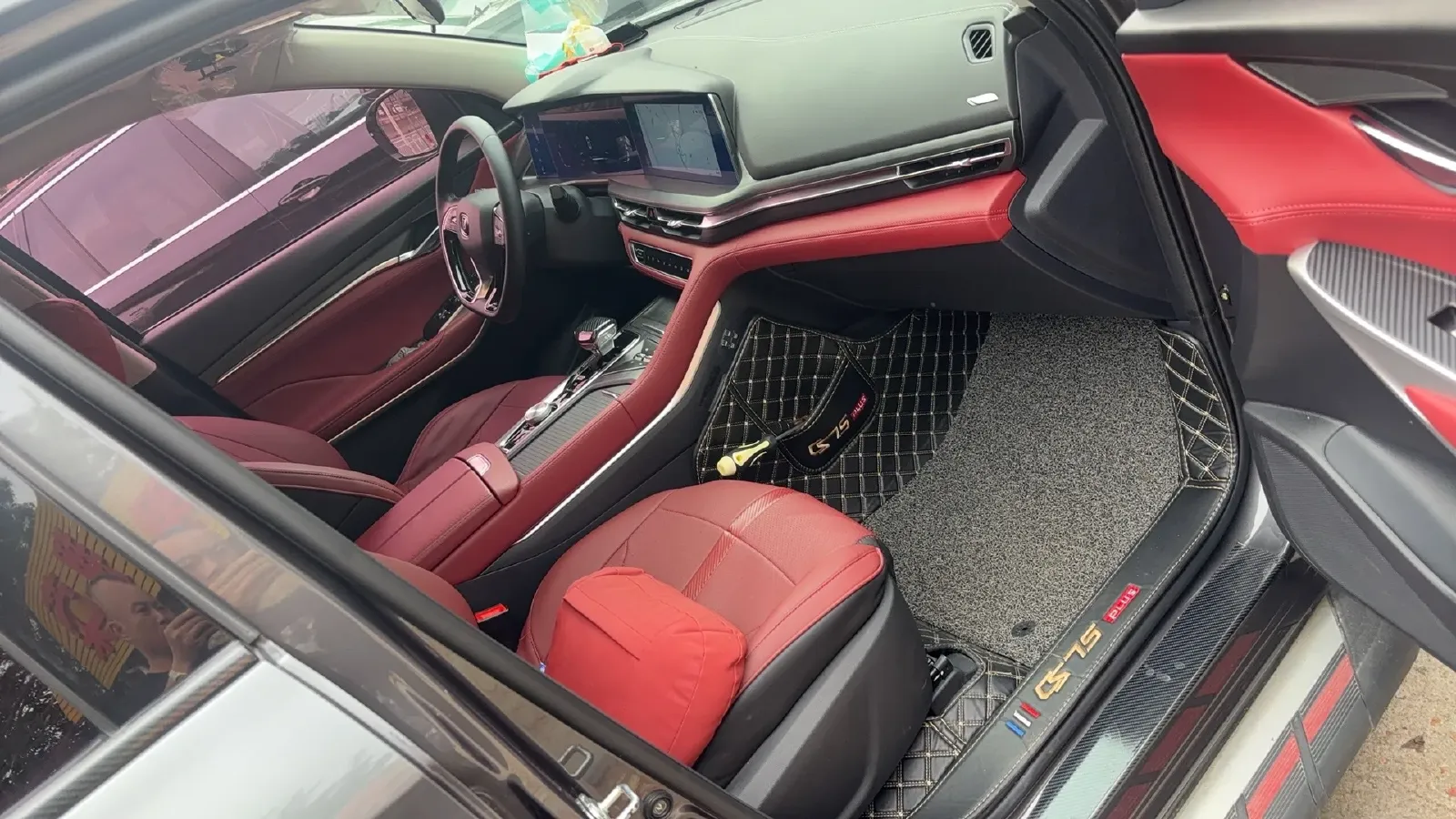 2020 ChangAn CS75 Plus 2.0T 233HP L4 8AT,autocango,china used car exporter,china ev exporter,chinese used car exporter,chinese used ev exporter