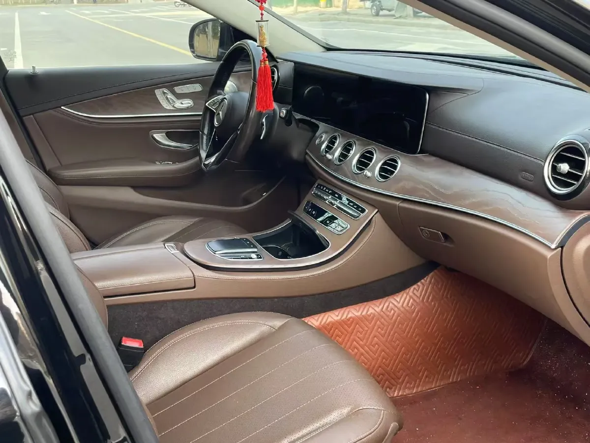 2021 Mercedes-Benz E Class 2.0T 258HP L4 9AT,autocango,china used car exporter,china ev exporter,chinese used car exporter,chinese used ev exporter