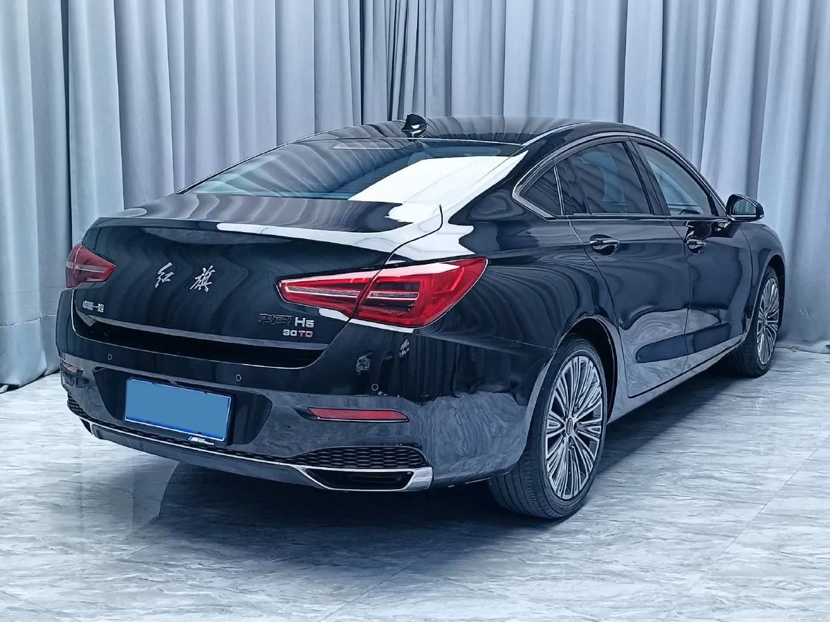 2022 HongQi H5 1.5T 169HP L4 7DCT,autocango,china used car exporter,china ev exporter,chinese used car exporter,chinese used ev exporter