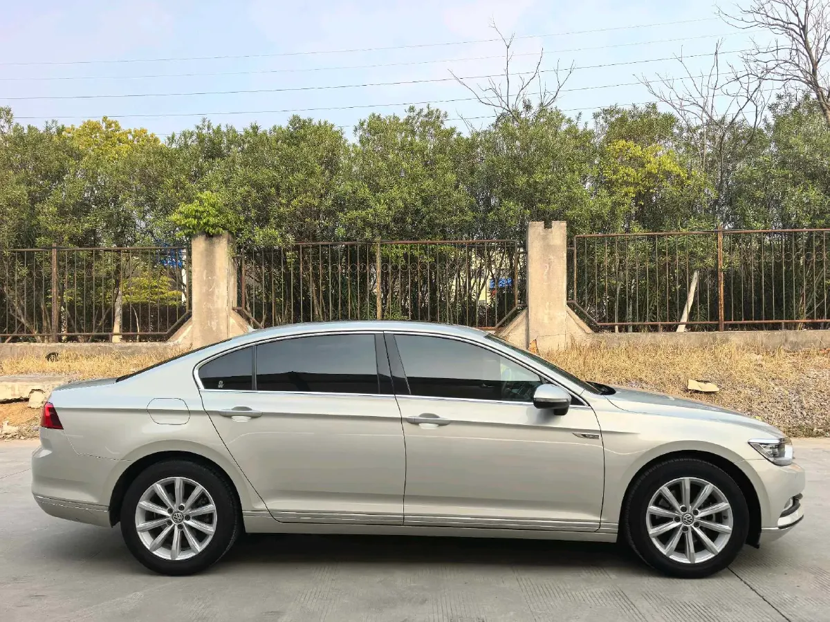 2018 Volkswagen Magotan 1.4T 150HP L4 7DCT,autocango,china used car exporter,china ev exporter,chinese used car exporter,chinese used ev exporter