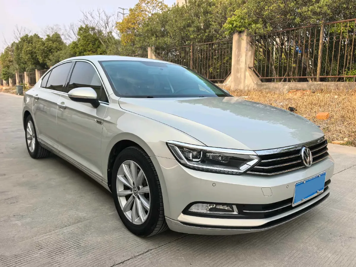2018 Volkswagen Magotan 1.4T 150HP L4 7DCT,autocango,china used car exporter,china ev exporter,chinese used car exporter,chinese used ev exporter