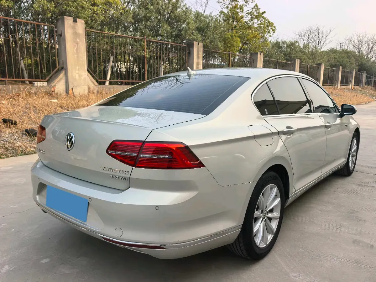 2018 Volkswagen Magotan 1.4T 150HP L4 7DCT,autocango,china used car exporter,china ev exporter,chinese used car exporter,chinese used ev exporter