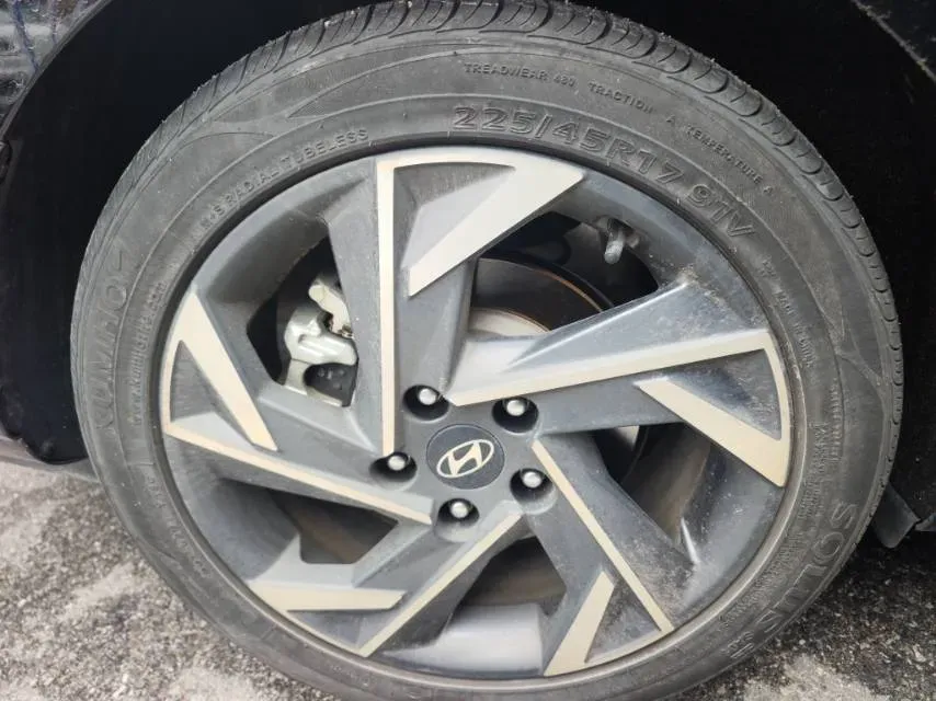 2023 Hyundai Elantra 1.5L 115HP L4 CVT,autocango,china used car exporter,china ev exporter,chinese used car exporter,chinese used ev exporter