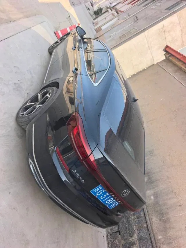 2024 Volkswagen Passat 2.0T 220HP L4 7DCT,autocango,china used car exporter,china ev exporter,chinese used car exporter,chinese used ev exporter