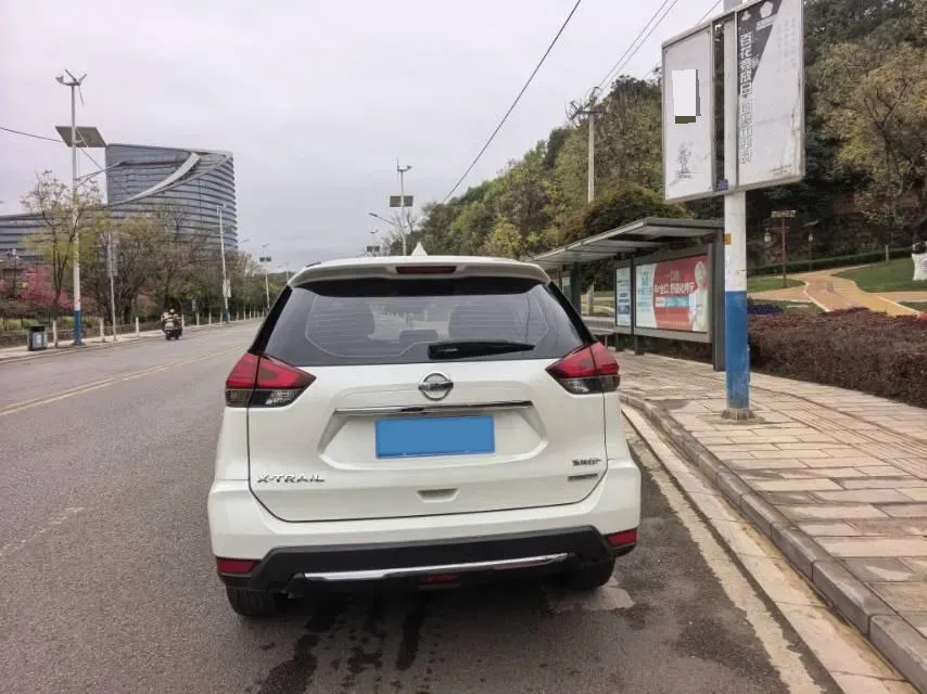 2020 Nissan X-Trail 2.0L 154HP L4 CVT,autocango,china used car exporter,china ev exporter,chinese used car exporter,chinese used ev exporter