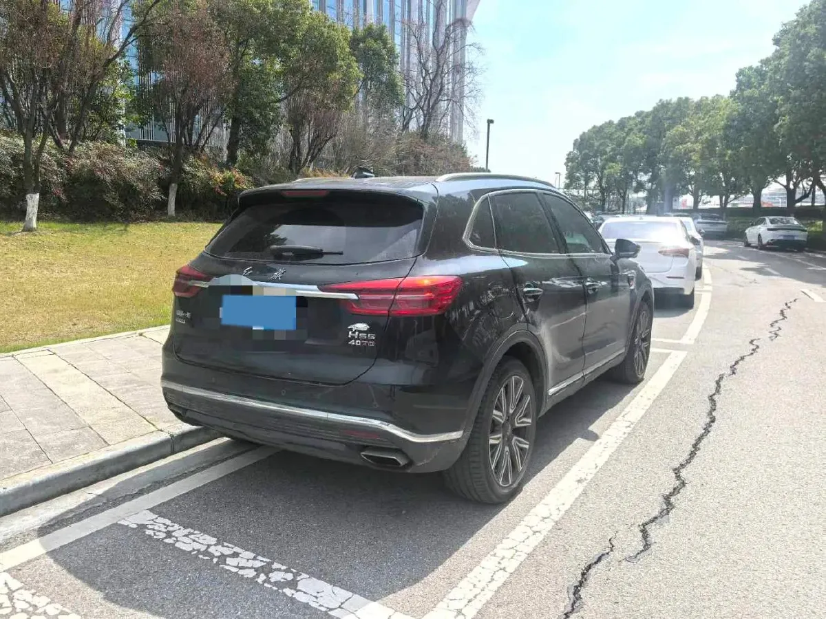 2022 HongQi HS5 2.0T 224HP L4 6AT,autocango,china used car exporter,china ev exporter,chinese used car exporter,chinese used ev exporter
