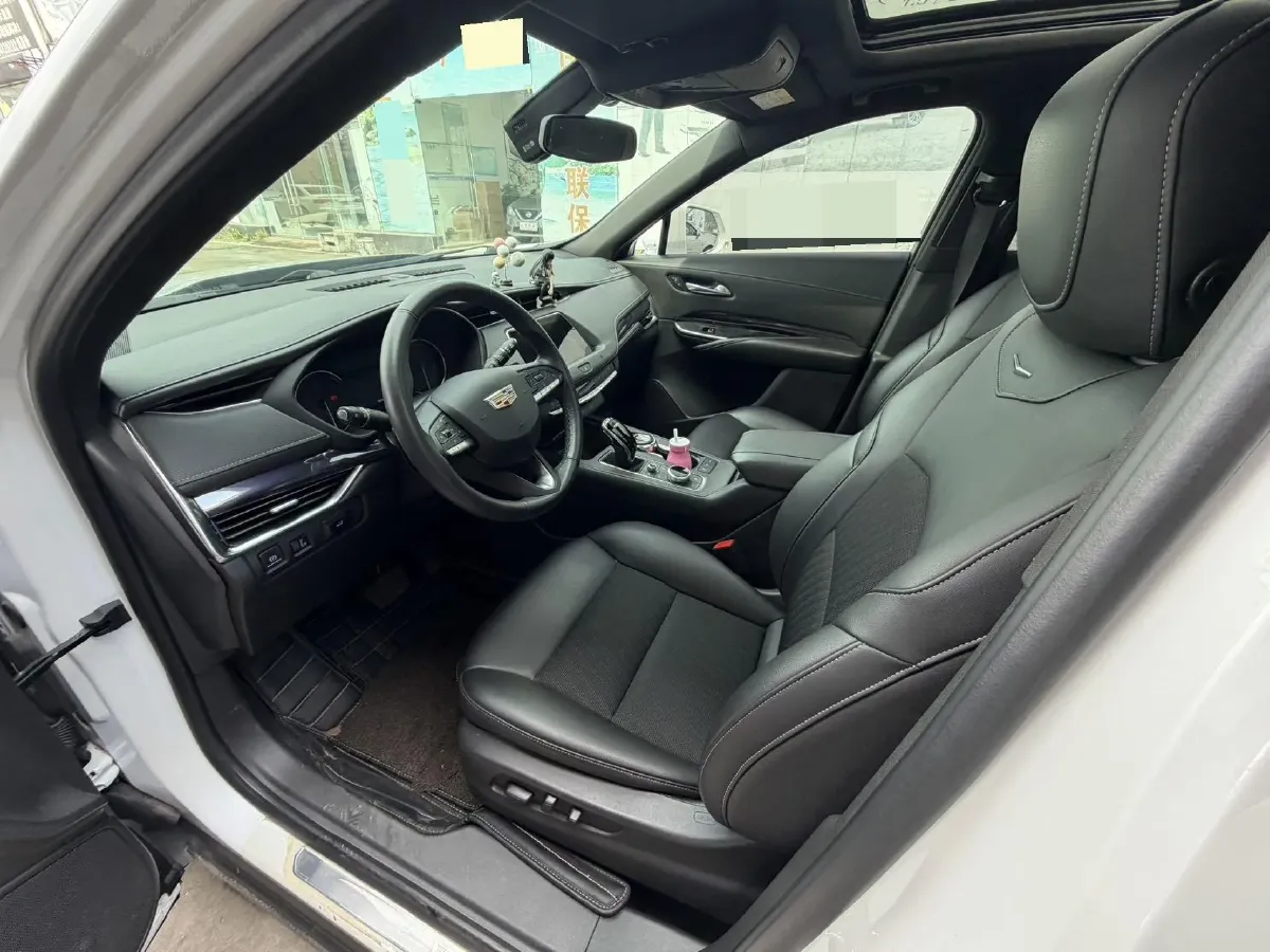 2021 Cadillac XT4 2.0T 237HP L4 9AT,autocango,china used car exporter,china ev exporter,chinese used car exporter,chinese used ev exporter