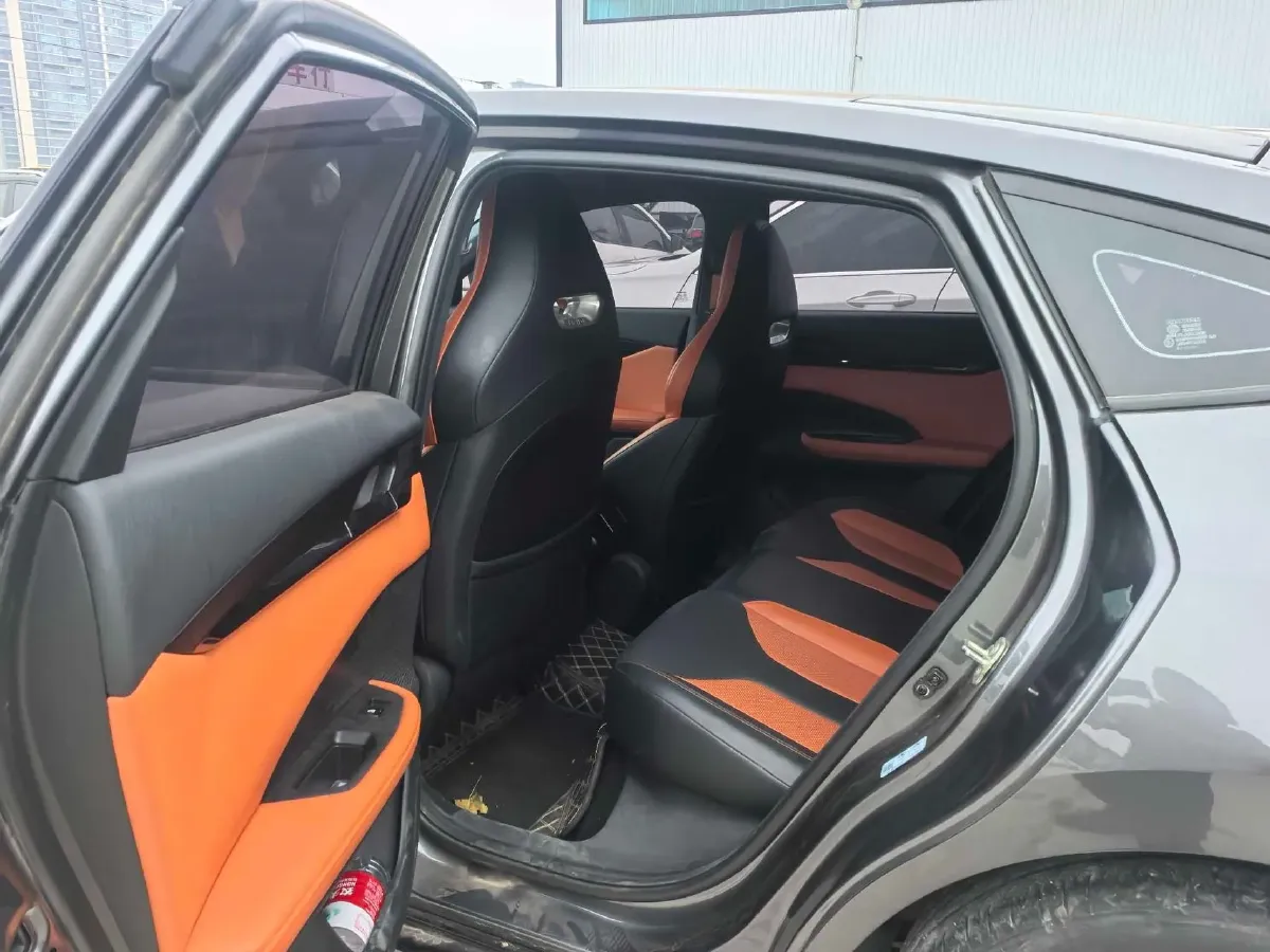 2023 ChangAn UNI-V 1.5T 188HP L4 7DCT,autocango,china used car exporter,china ev exporter,chinese used car exporter,chinese used ev exporter