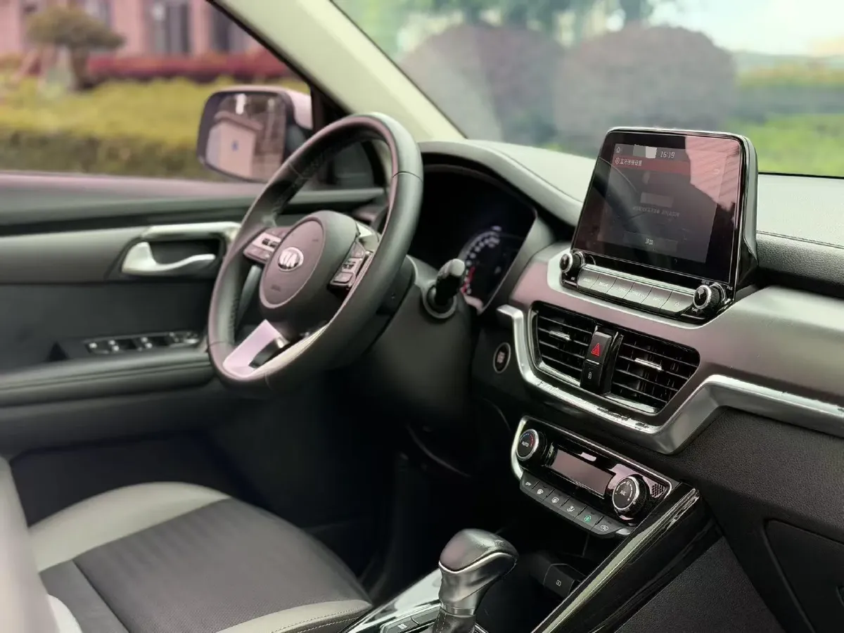 2018 Kia Sportage R 2.0L 160HP L4 6AT,autocango,china used car exporter,china ev exporter,chinese used car exporter,chinese used ev exporter